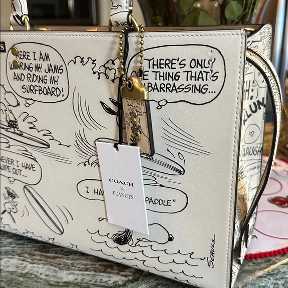 NWT Coach Peanuts Rogue - Picture 2 of 6
